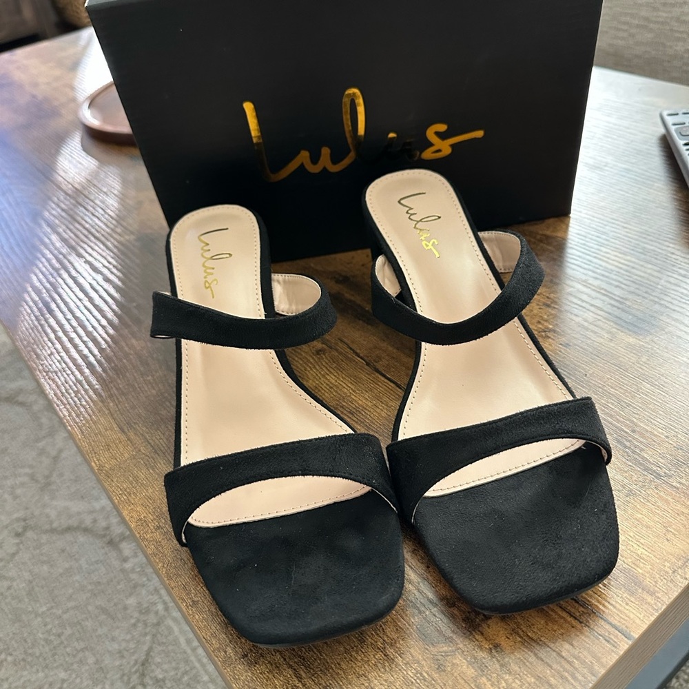 Black suede low heel shoes